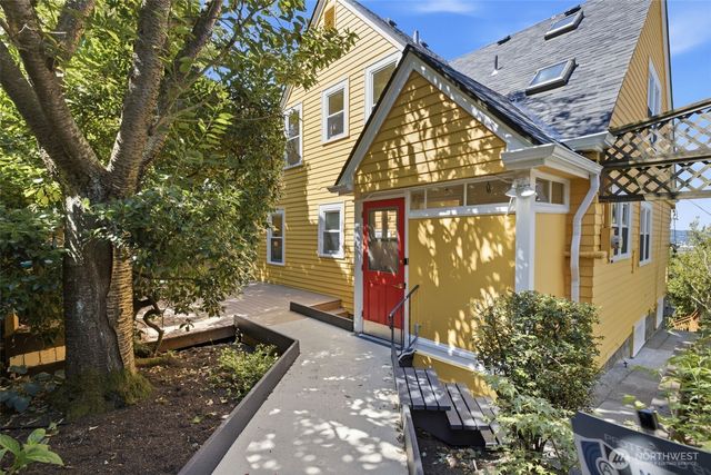 5006 Greenwood Avenue N, Seattle, WA 98103