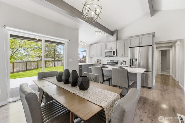 212 76th Place SW, Everett, WA 98203