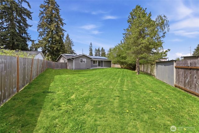 212 76th Place SW, Everett, WA 98203