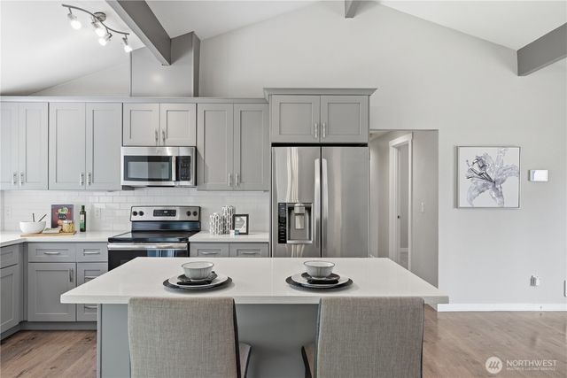212 76th Place SW, Everett, WA 98203