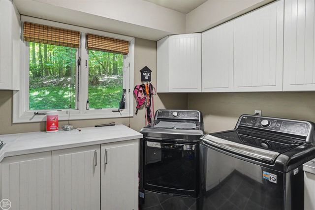 9065 Autumnglo Drive, Clarkston, MI 48348