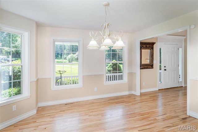 327 Hickory Spring Lane, Union, MO 63084