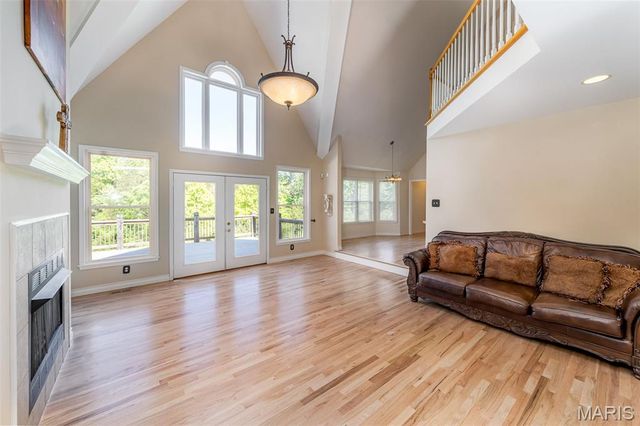 327 Hickory Spring Lane, Union, MO 63084