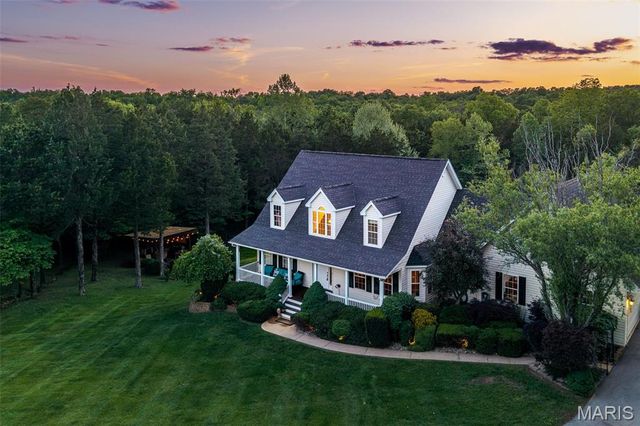327 Hickory Spring Lane, Union, MO 63084