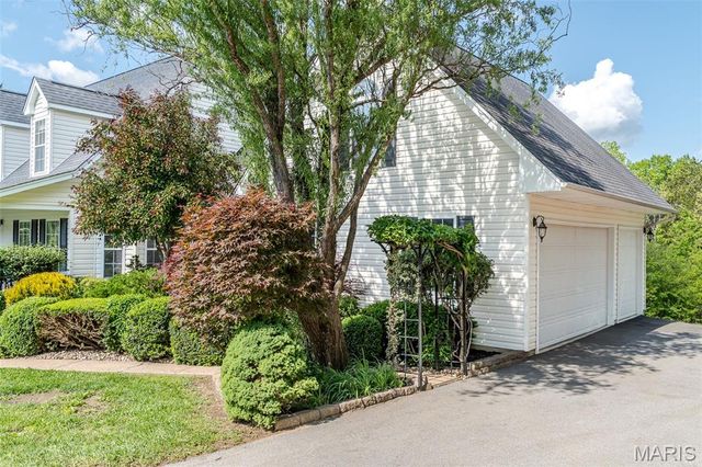 327 Hickory Spring Lane, Union, MO 63084