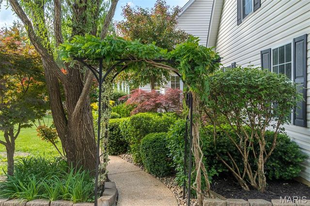 327 Hickory Spring Lane, Union, MO 63084
