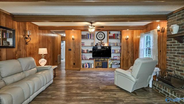 2231 County Road 344, Florence, AL 35634