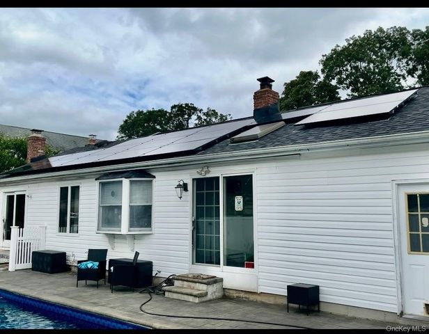 1458 Hummel Avenue, Holbrook, NY 11741