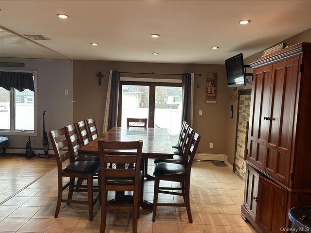 1458 Hummel Avenue, Holbrook, NY 11741