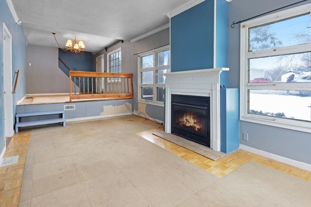 2733 Locust Street, Portage, IN 46368