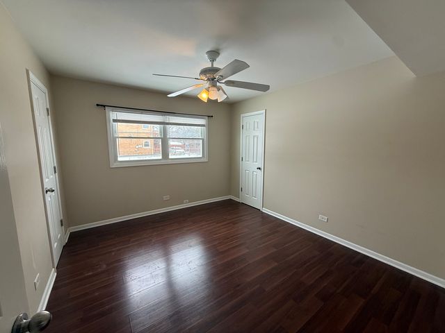 109 Central Avenue A, Roselle, IL 60172