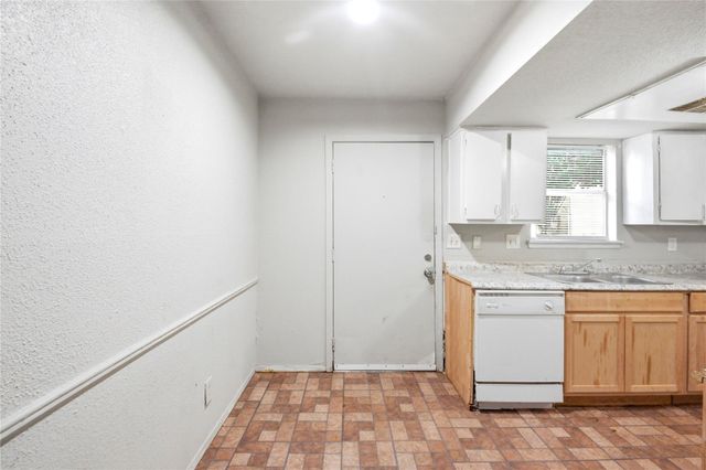 6200 W Tidwell Road 1205, Houston, TX 77092
