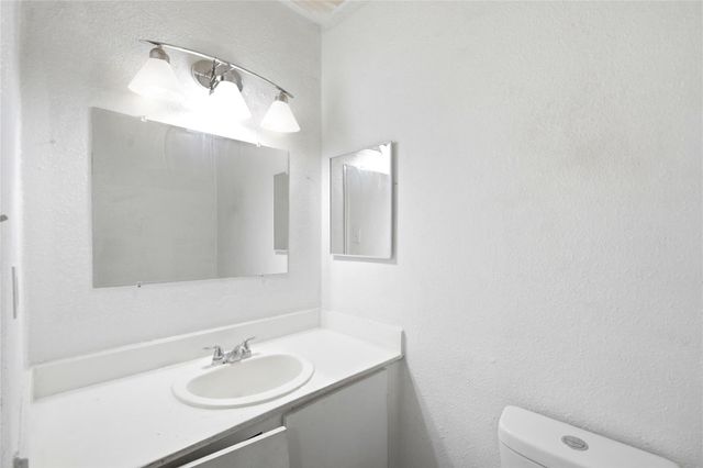 6200 W Tidwell Road 1205, Houston, TX 77092
