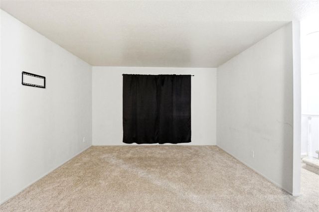 6200 W Tidwell Road 1205, Houston, TX 77092