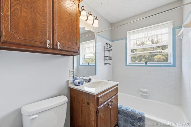 4801 W 168th Street N, Skiatook, OK 74070