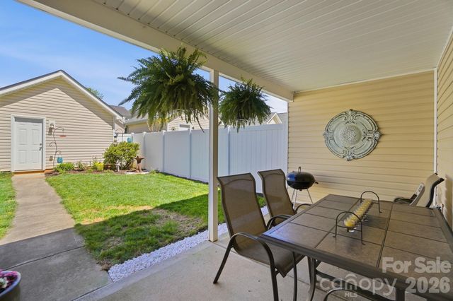 13950 Cypress Woods Drive, Huntersville, NC 28078