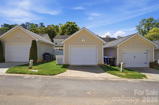 13950 Cypress Woods Drive, Huntersville, NC 28078