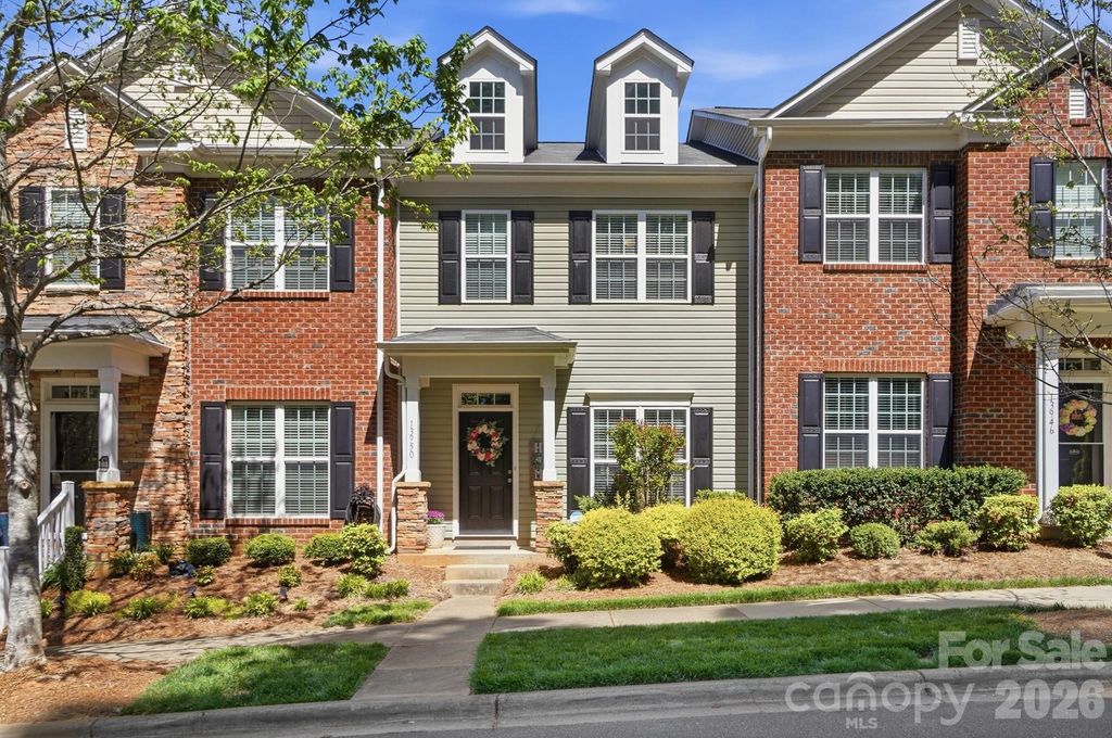 13950 Cypress Woods Drive, Huntersville, NC 28078