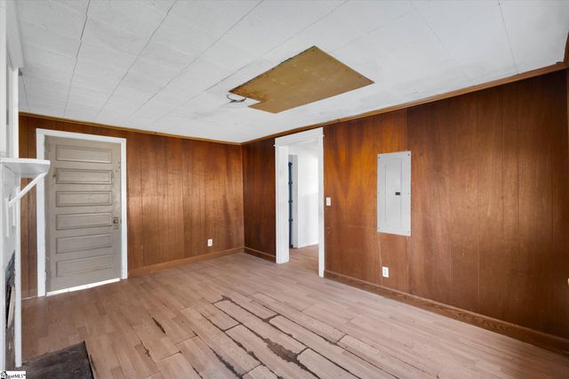 705 Old Seneca Road, Central, SC 29630