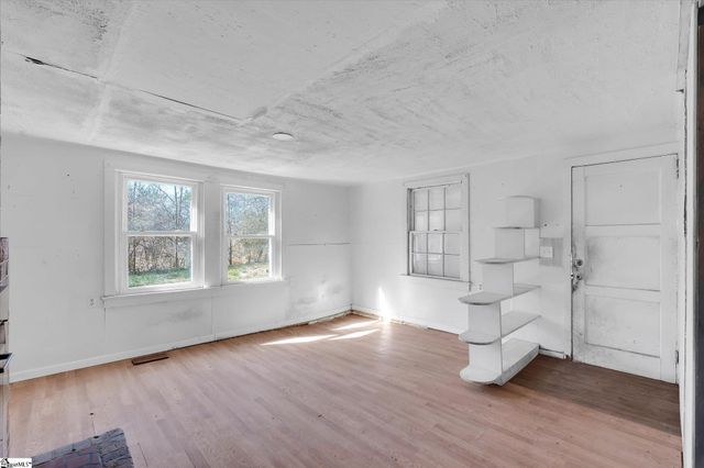 705 Old Seneca Road, Central, SC 29630