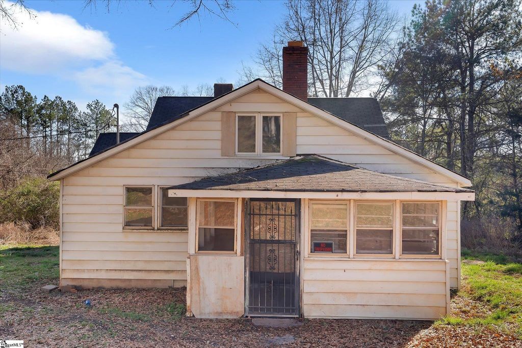 705 Old Seneca Road, Central, SC 29630