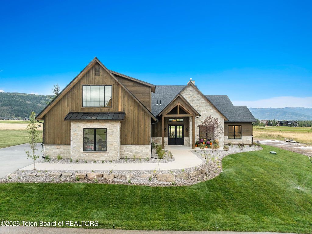 171 DESERT FOX Lane, Victor, ID 83455 photo 2