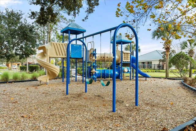 4909 WHITE SANDERLING COURT, Tampa, FL 33619