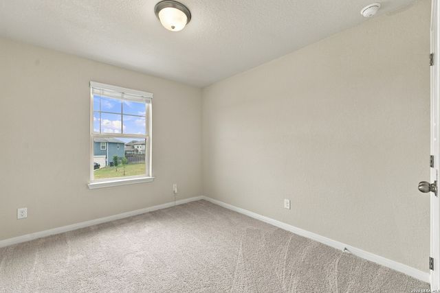 9515 Bonito Falls Dr, Converse, TX 78109