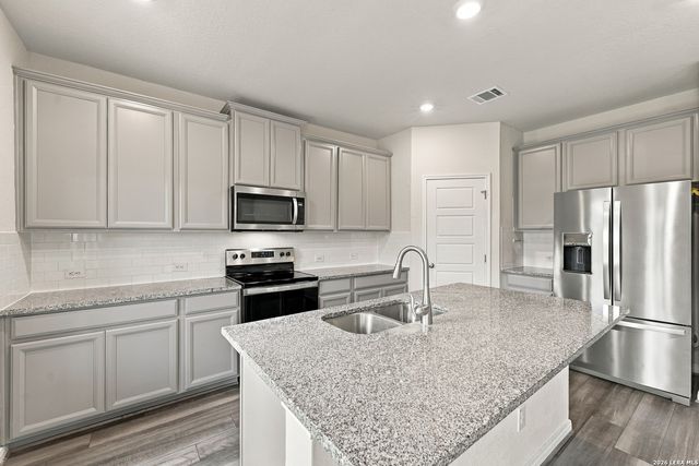 9515 Bonito Falls Dr, Converse, TX 78109