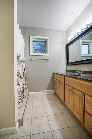 1553 Audubon Drive, Waterloo, IA 50701