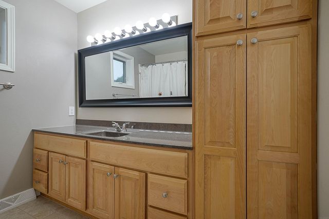 1553 Audubon Drive, Waterloo, IA 50701