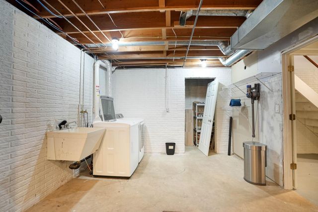 1553 Audubon Drive, Waterloo, IA 50701