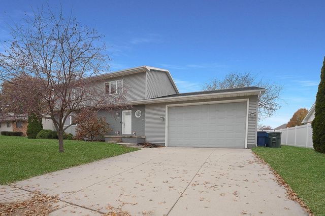 1553 Audubon Drive, Waterloo, IA 50701