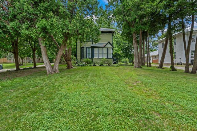232 S Summit STREET, Whitewater, WI 53190