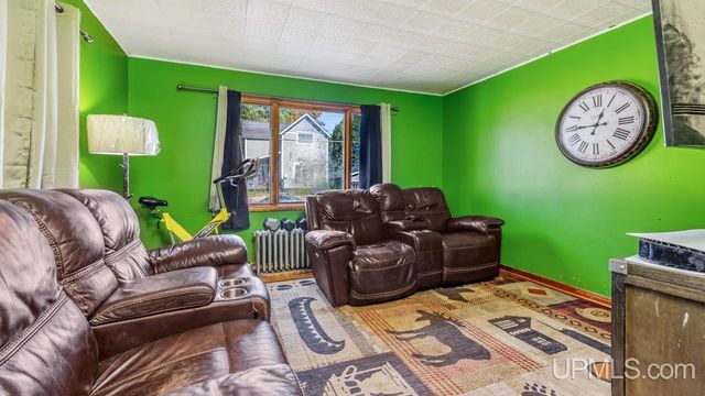 612 Maurice Street, Ishpeming, MI 49849