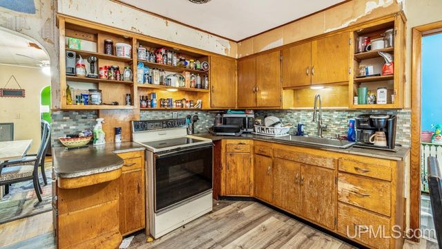 612 Maurice Street, Ishpeming, MI 49849