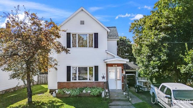 612 Maurice Street, Ishpeming, MI 49849