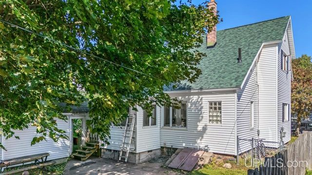 612 Maurice Street, Ishpeming, MI 49849