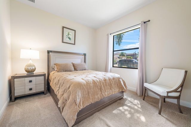 6950 NW 26th Way NW, Boca Raton, FL 33496