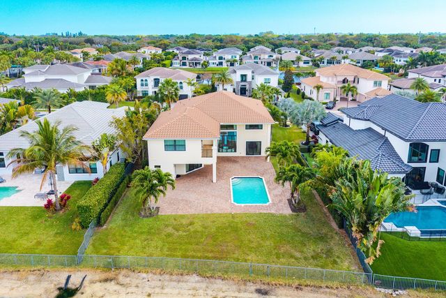 6950 NW 26th Way NW, Boca Raton, FL 33496