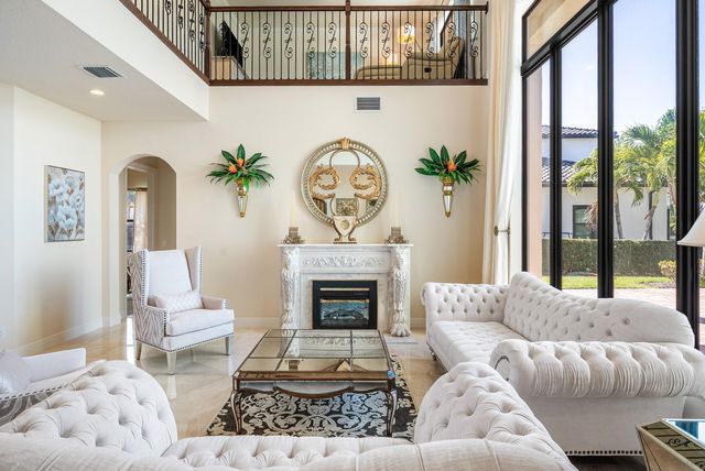 6950 NW 26th Way NW, Boca Raton, FL 33496