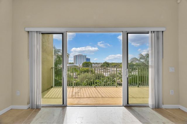 1650 Presidential Way 504, West Palm Beach, FL 33401