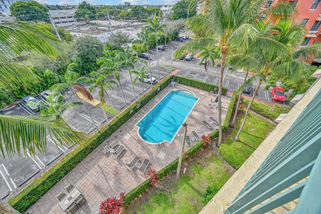 1650 Presidential Way 504, West Palm Beach, FL 33401