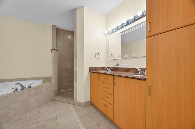 1650 Presidential Way 504, West Palm Beach, FL 33401