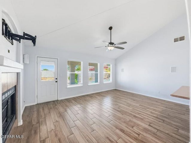 10888 LOMA FRANKLIN Drive, El Paso, TX 79934