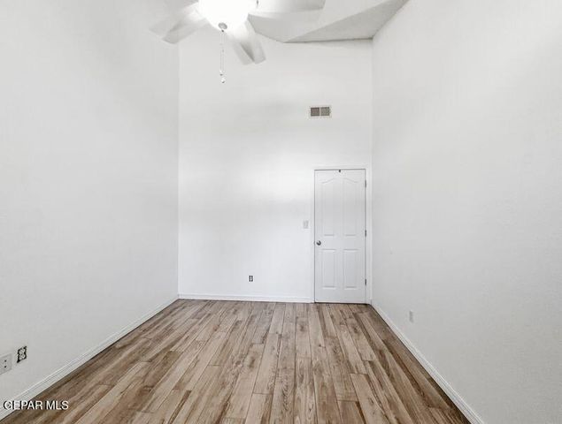 10888 LOMA FRANKLIN Drive, El Paso, TX 79934