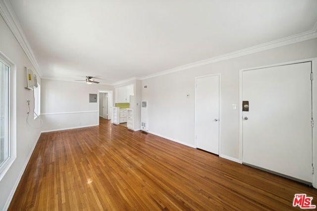 7571 Willoughby Avenue 6, West Hollywood, CA 90046