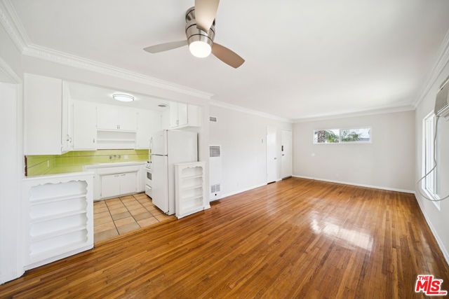 7571 Willoughby Avenue 6, West Hollywood, CA 90046