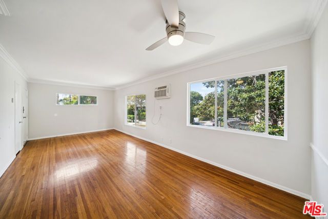 7571 Willoughby Avenue 6, West Hollywood, CA 90046