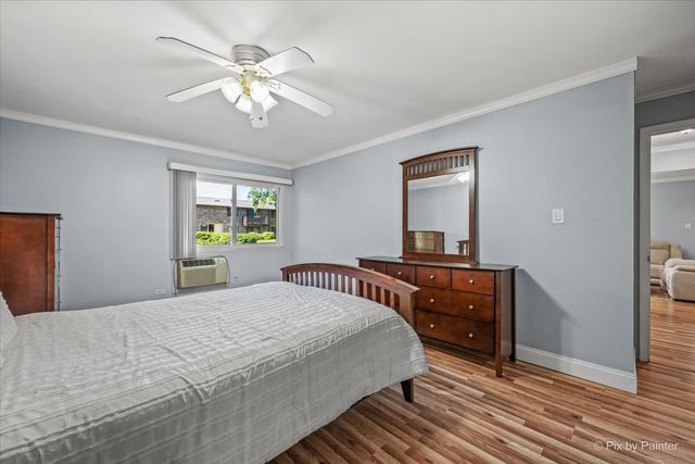 2632 N Windsor Drive 102, Arlington Heights, IL 60004
